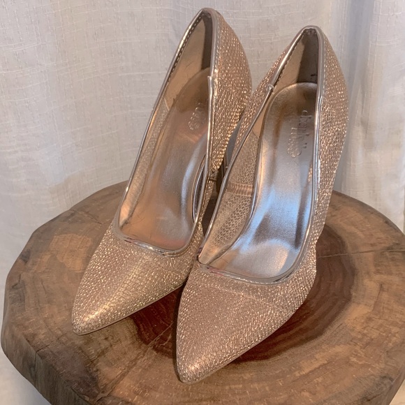 Charlotte Russe Rose Gold shimmery High heels sz 9 - Picture 1 of 9
